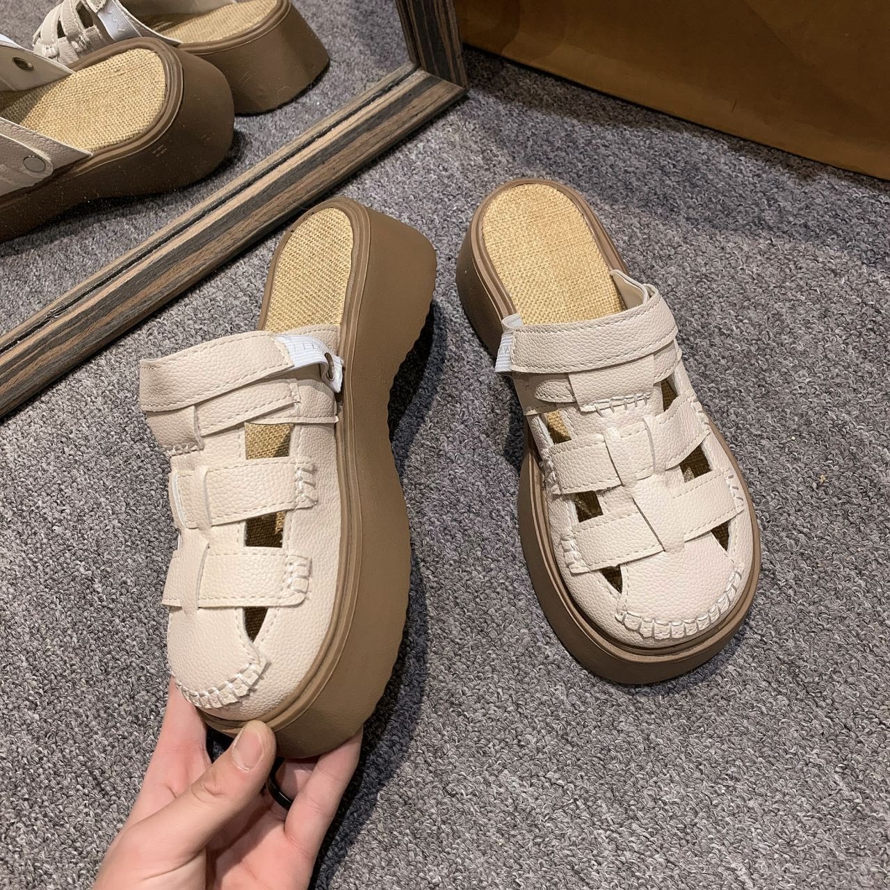 (现货）罗马凉拖鞋女2024夏季新款时尚镂空休闲复古百搭两穿厚底 沙滩凉鞋 米白色 40